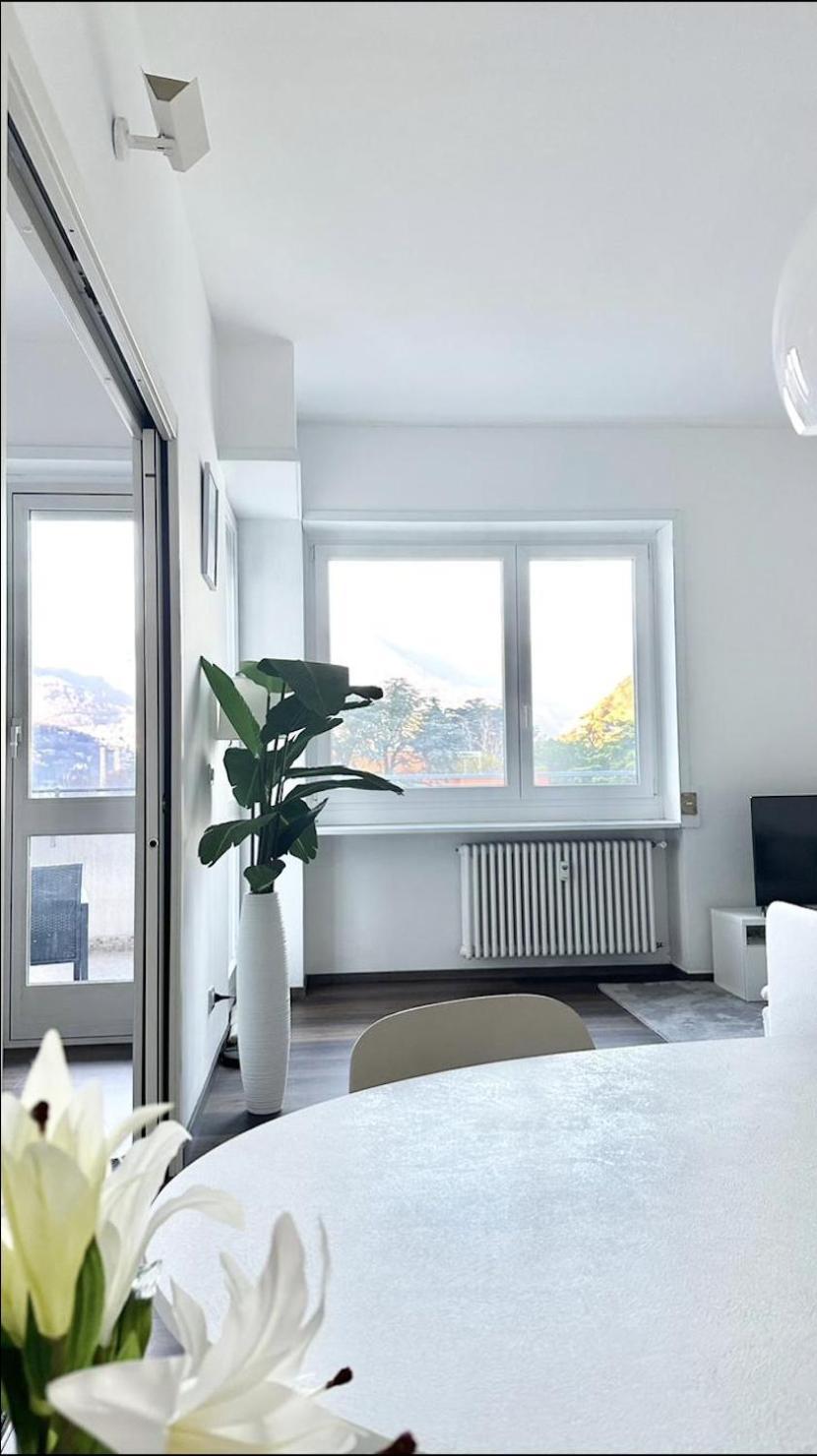 Luxury Apartment With View Como Kültér fotó