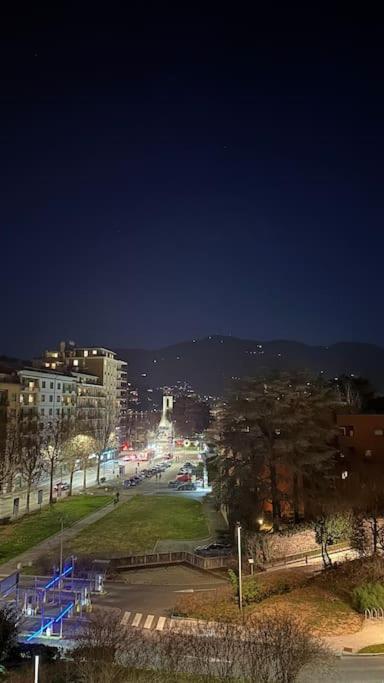 Luxury Apartment With View Como Kültér fotó