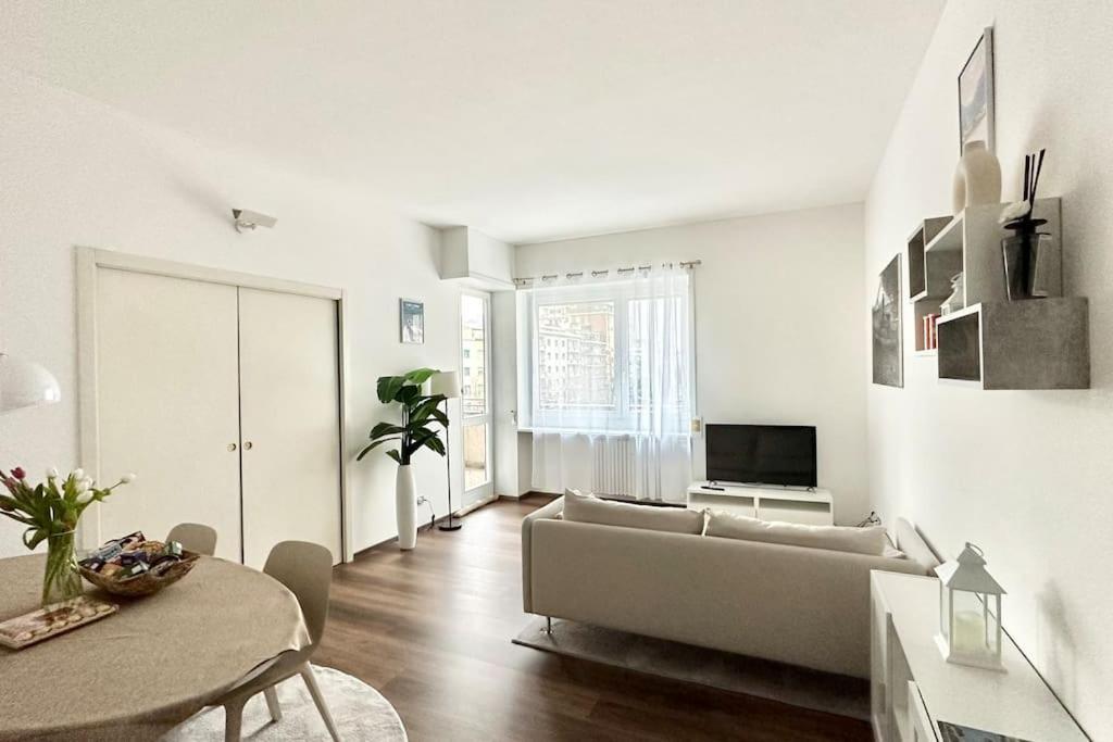 Luxury Apartment With View Como Kültér fotó